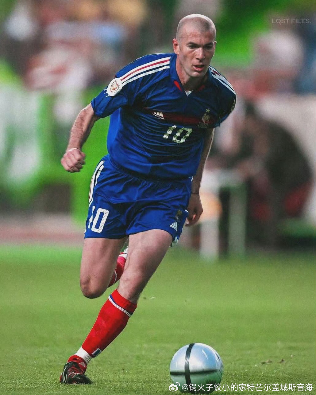 2004年欧洲杯，现在都些球星头发都白了……2000以后法国队，运气太差了，世界