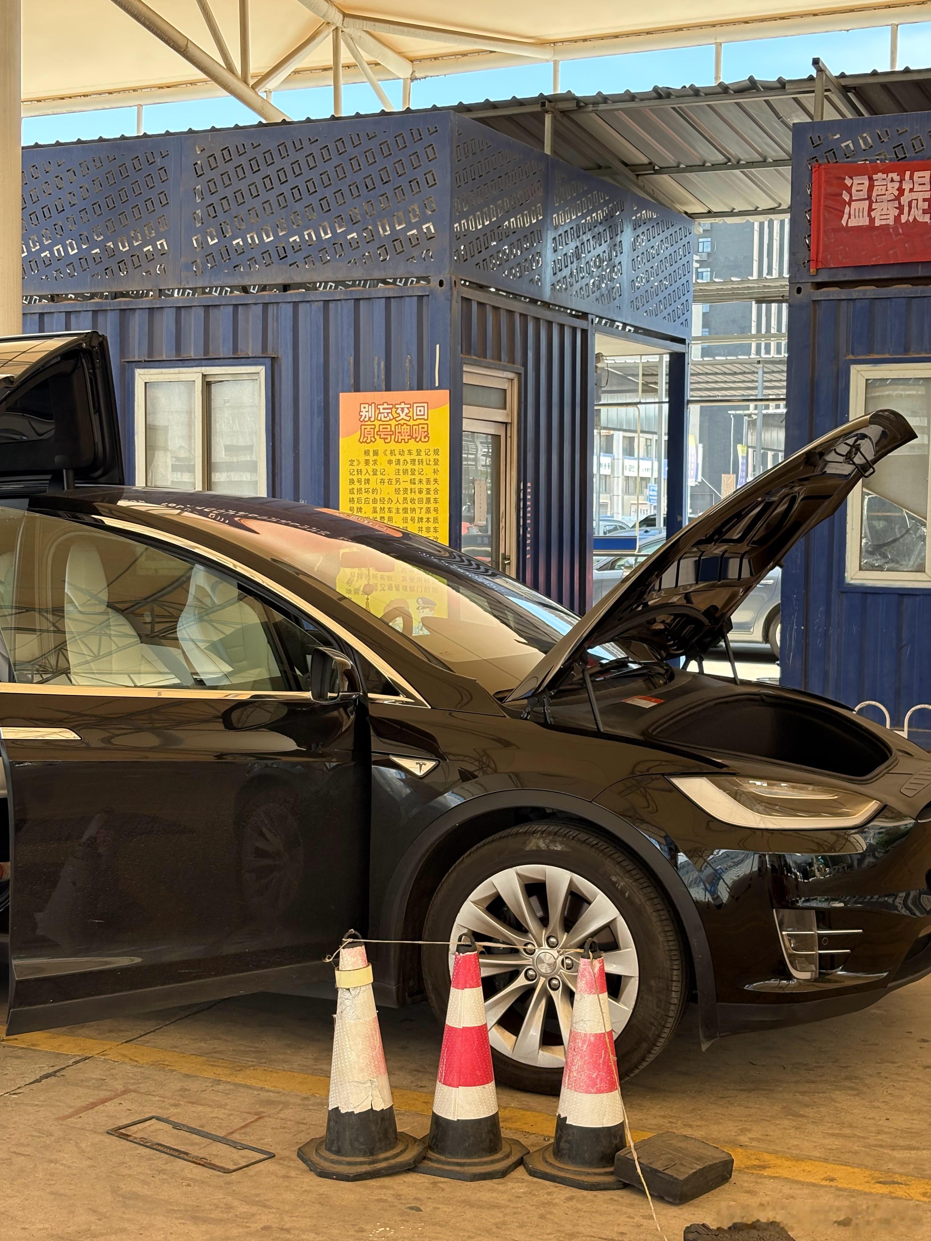 蓝牌韭黄model X终于要卖车了当年实力这一块毋庸置疑 武汉·沌口