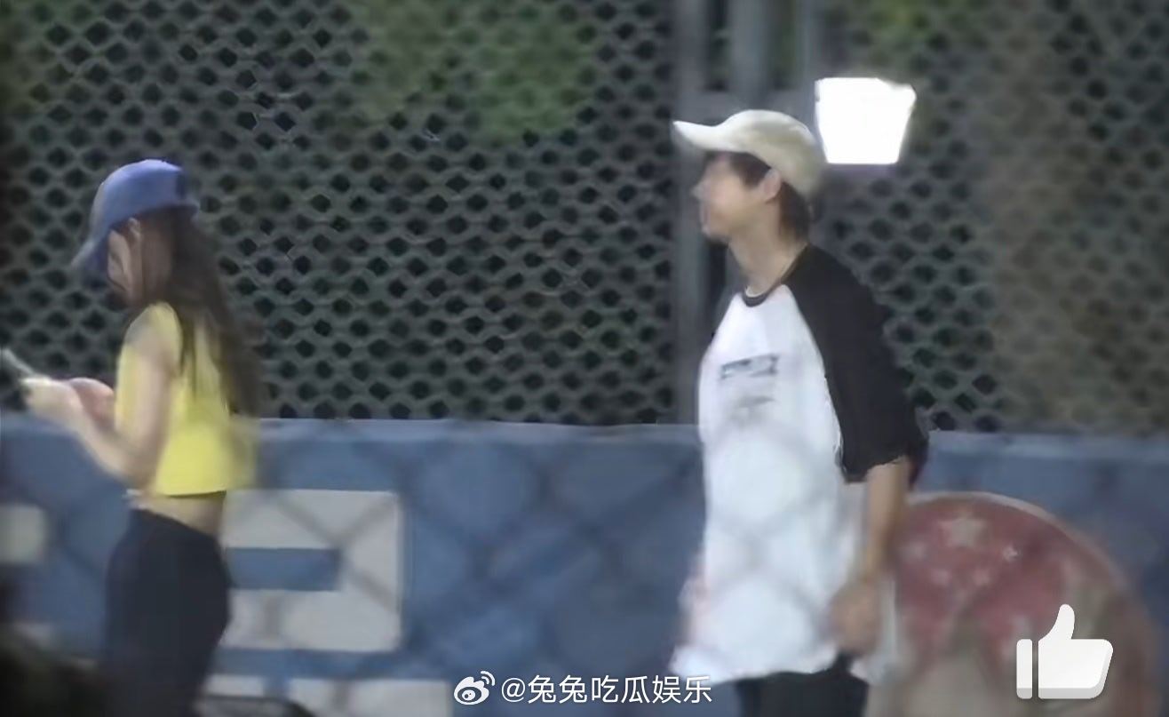 彭昱畅女友是彭昱畅专属经纪人   曝彭昱畅女友是彭昱畅专属经纪人！两人感情稳定，
