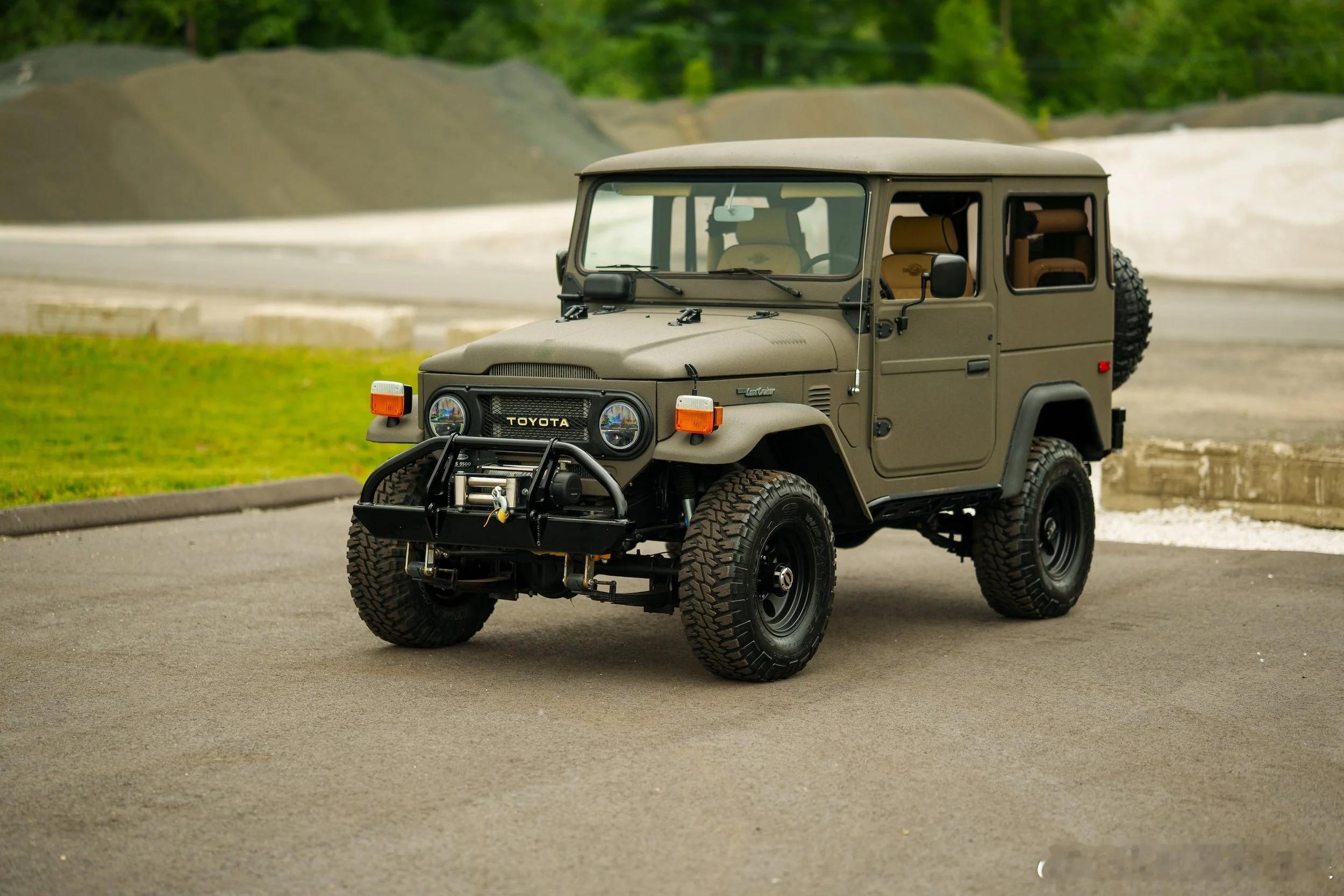 大V聊车 这辆1978年的丰田FJ40经过了Legacy Overland的翻新