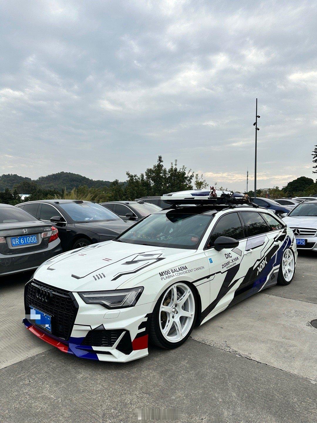 真会玩啊，这单车架原来是这么用的啊