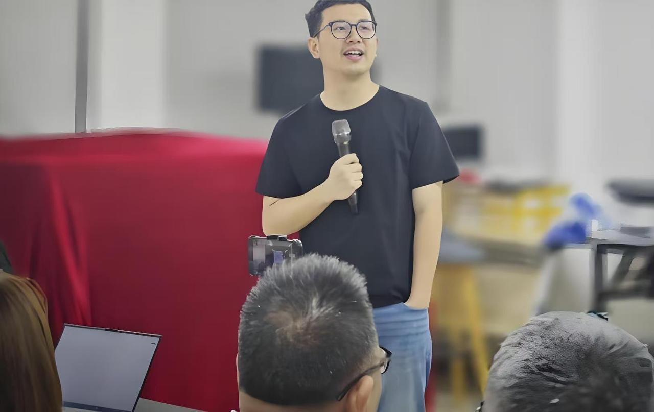 20亿美金的收购案，硬生生被按下了终止键。

20亿美金求才，却被国家一纸禁令叫