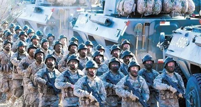 韩国一个军事专家，直接把话挑明了，他说，现在这个世界上，没有任何一个国家敢动，一