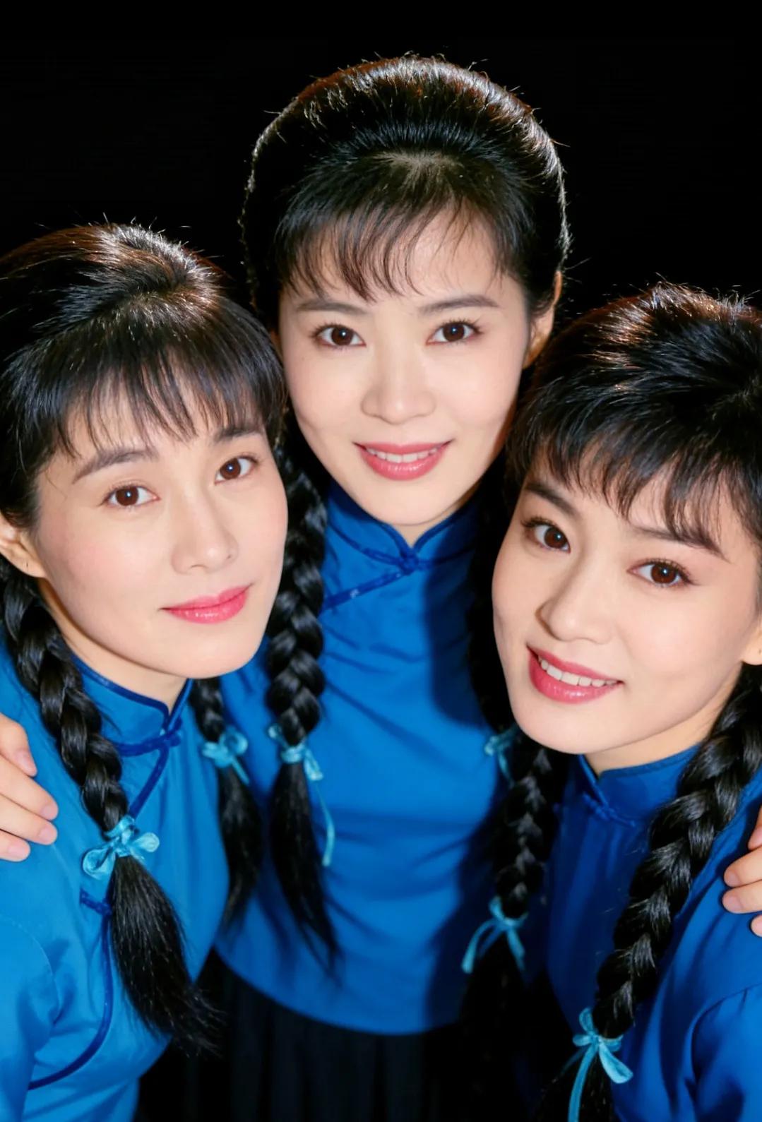 三个都是天生丽质的美女。年轻时的刘雪华无敌了，少女慈禧封神。