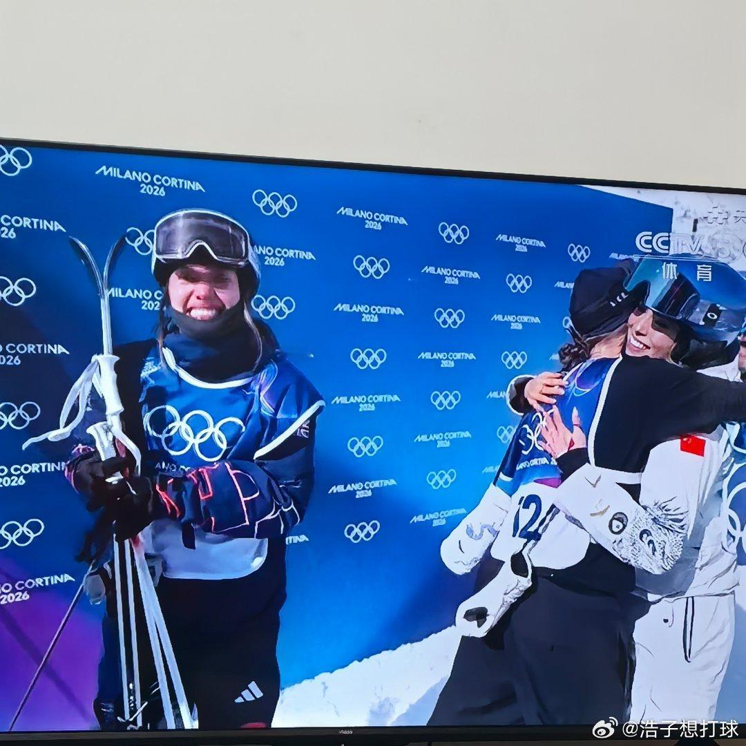 谷爱凌金牌 谷爱凌卫冕U形场地金牌 谷爱凌真的是天生王者，米兰冬奥会最后一个比赛