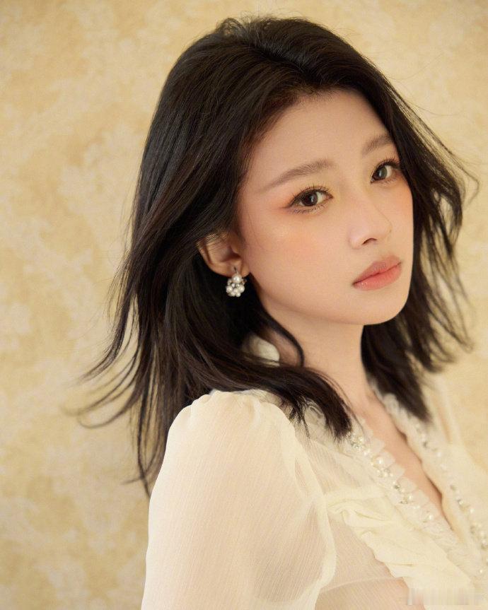 孙怡女团门面 动作卡点干净又帅气，跳起舞来气场全开超有魅力孙怡真成ace了