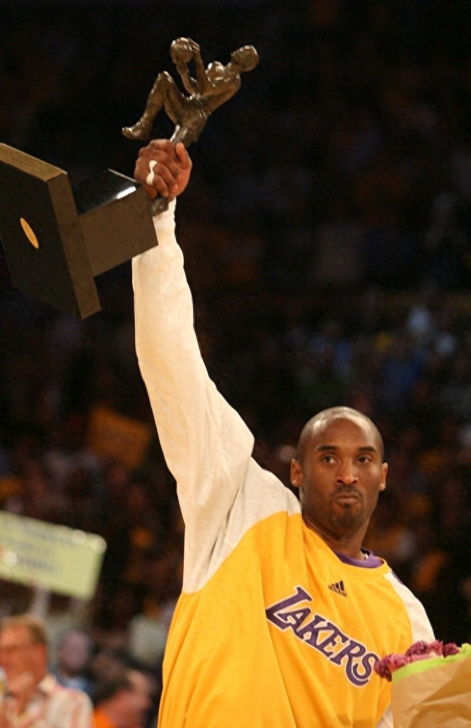 【皮尔斯：科比的情绪都在鼻子上 全明星赛时还对绿军夺冠耿耿于怀】今日日绿军名宿皮