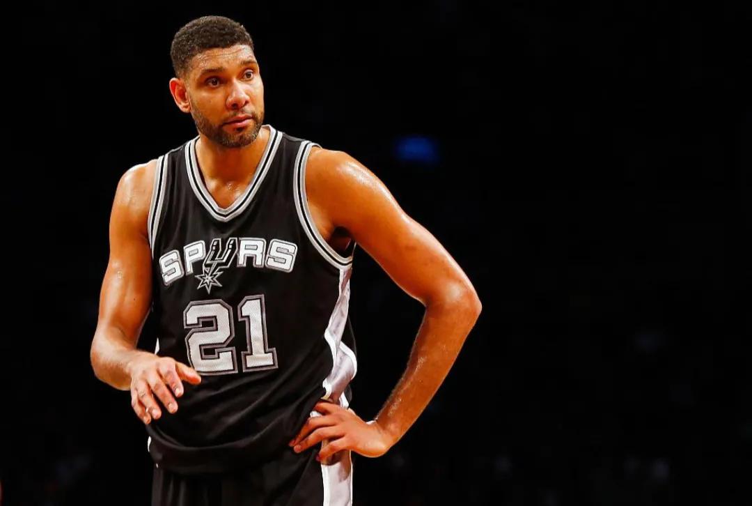 NBA冷知识——比一比，看一看
一人一城，千胜不易，场次排名，榜单如下。
1、邓