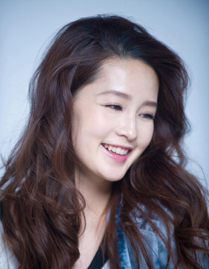 让观众吃点好的吧，求求各位资本大老了！
李沁是拿嘴巴👄演戏的第一人！
真的是演