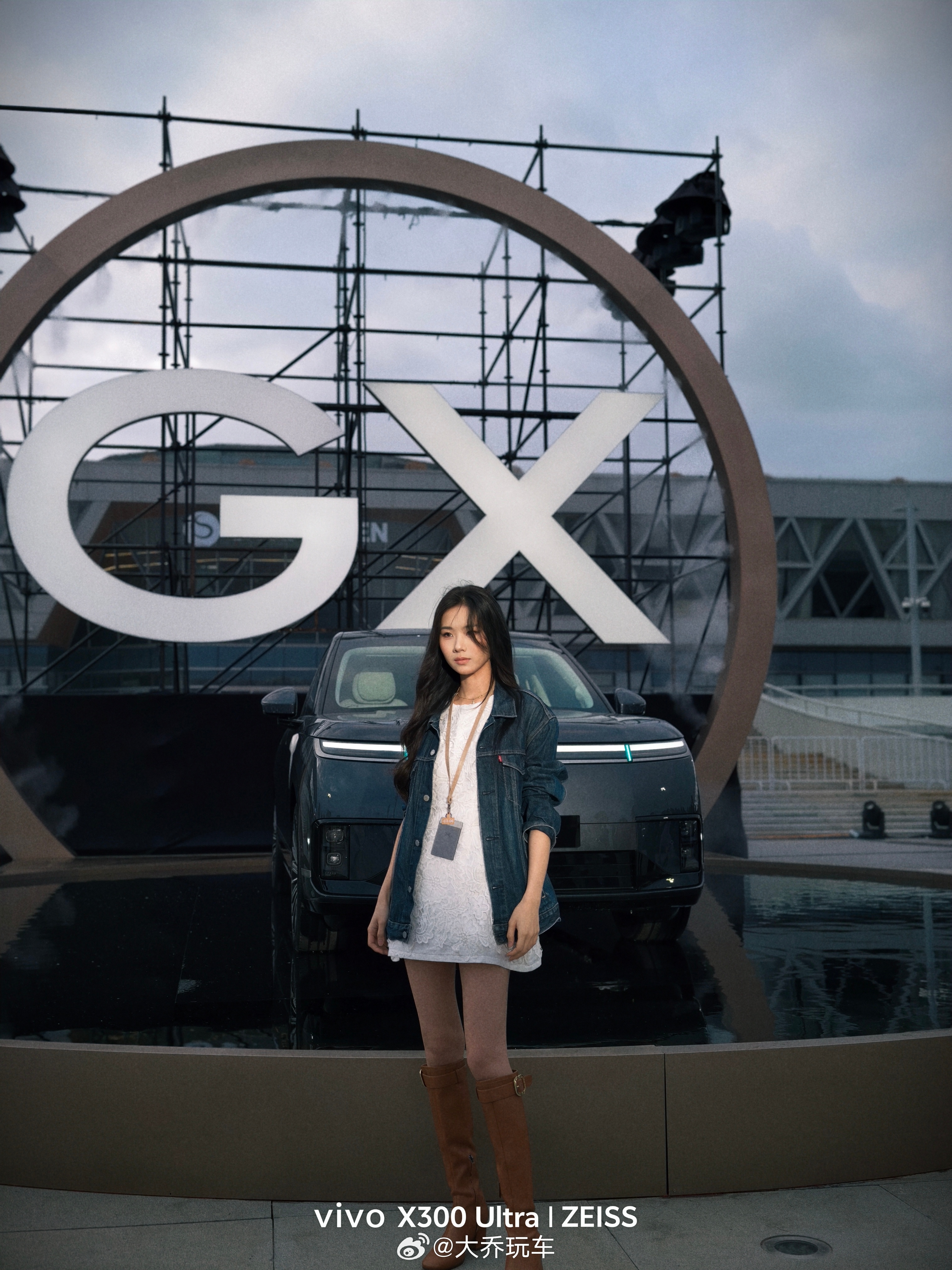 飞来北京参加小鹏GX发布会，看到美女顺手拍了几张，她看到说好喜欢，加我wecha