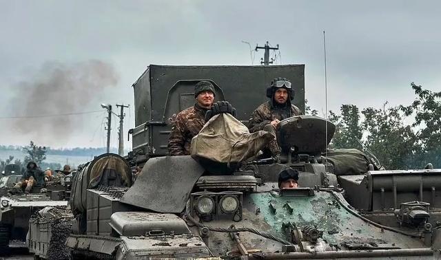 美国打伊朗只敢空袭，俄罗斯打乌克兰打了四年，台海如果开战，三天真能结束？别天真了