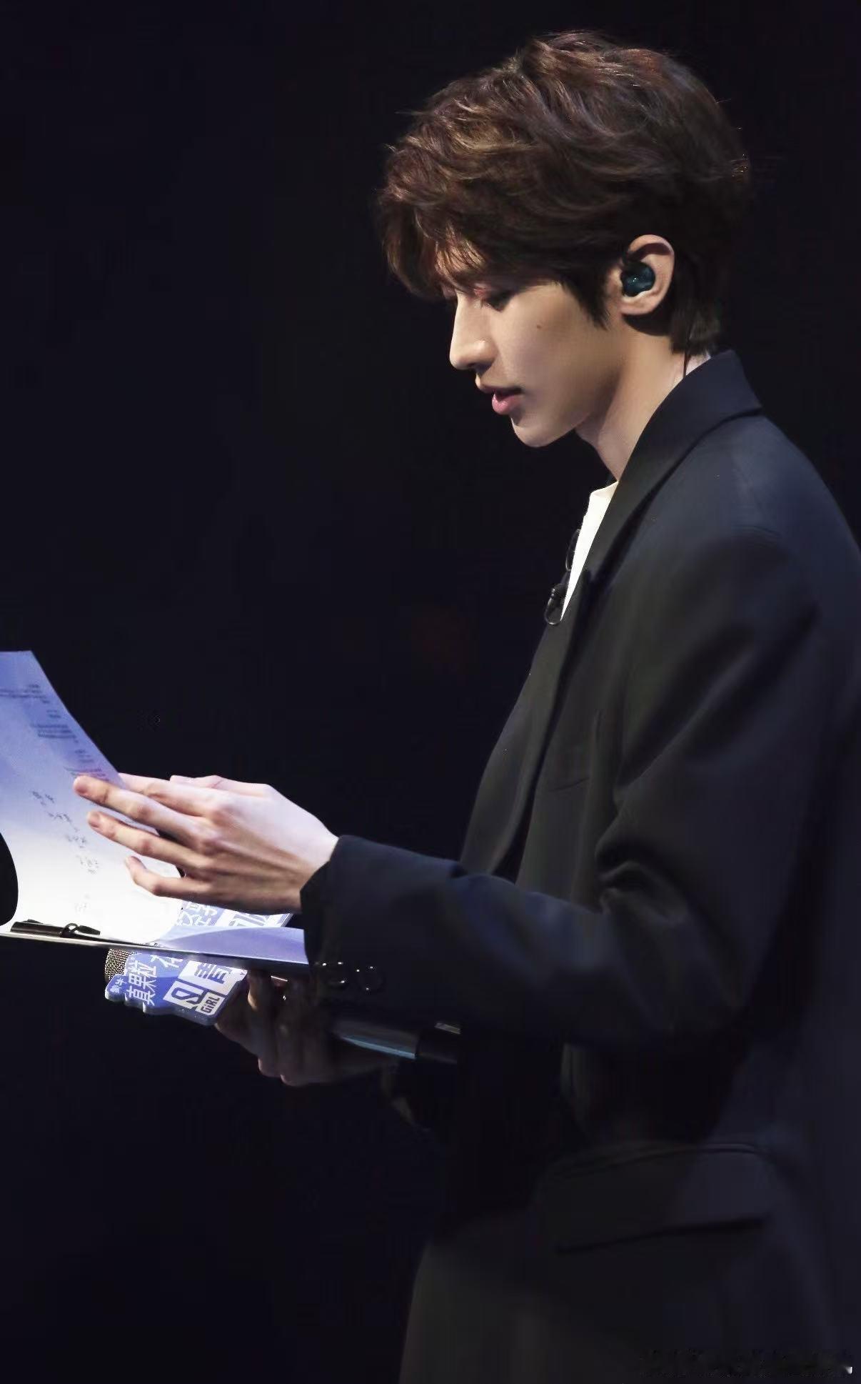 蔡徐坤印尼节目 重磅消息！蔡PD强势归来，即将以制作人身份录制印尼节目！那个把控