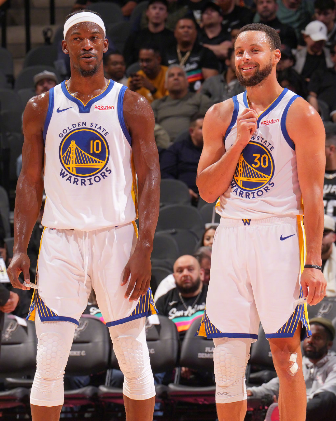 库里和巴特勒合砍74分！