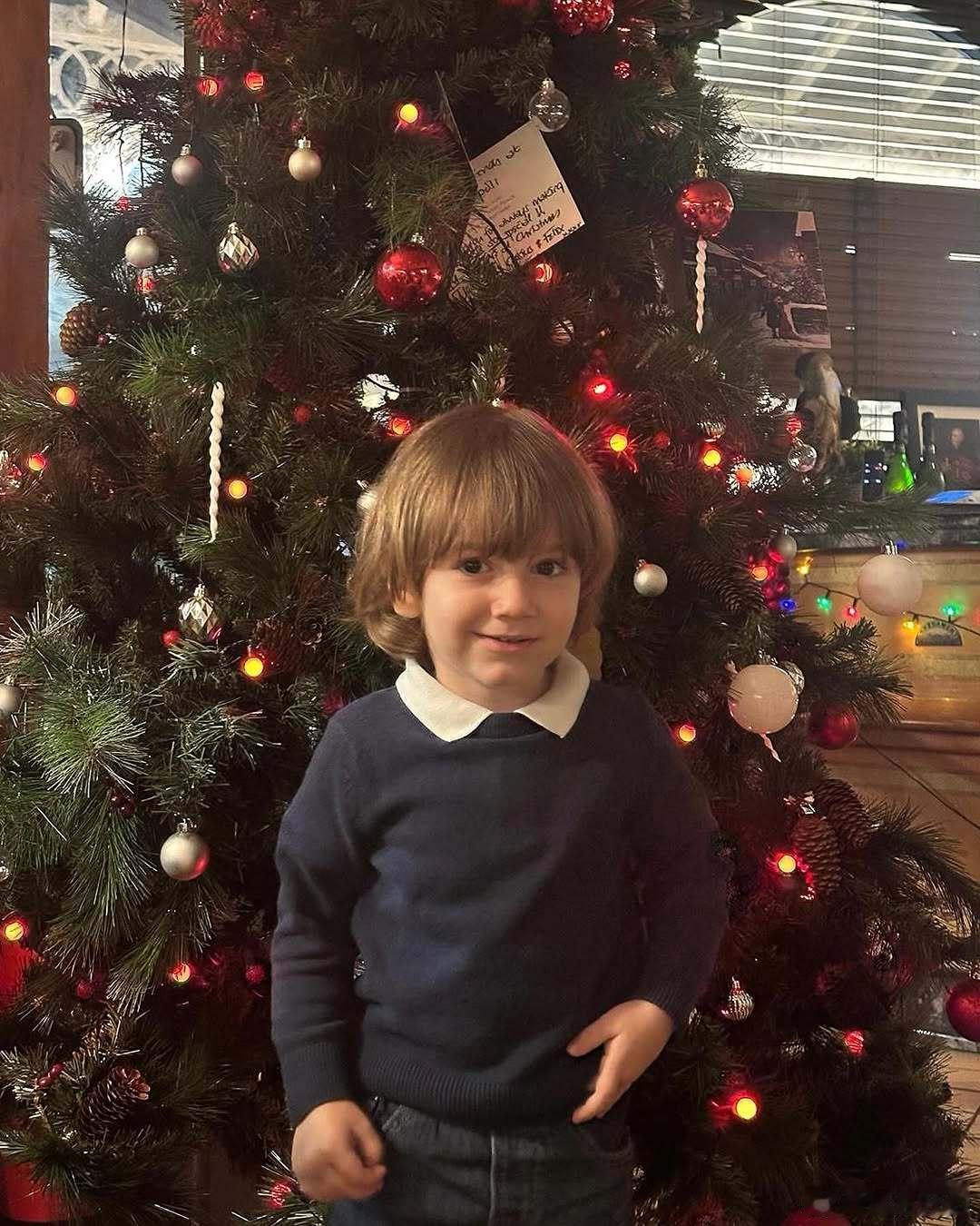 【费罗一家过圣诞节】小朋友长大了世界女排新闻