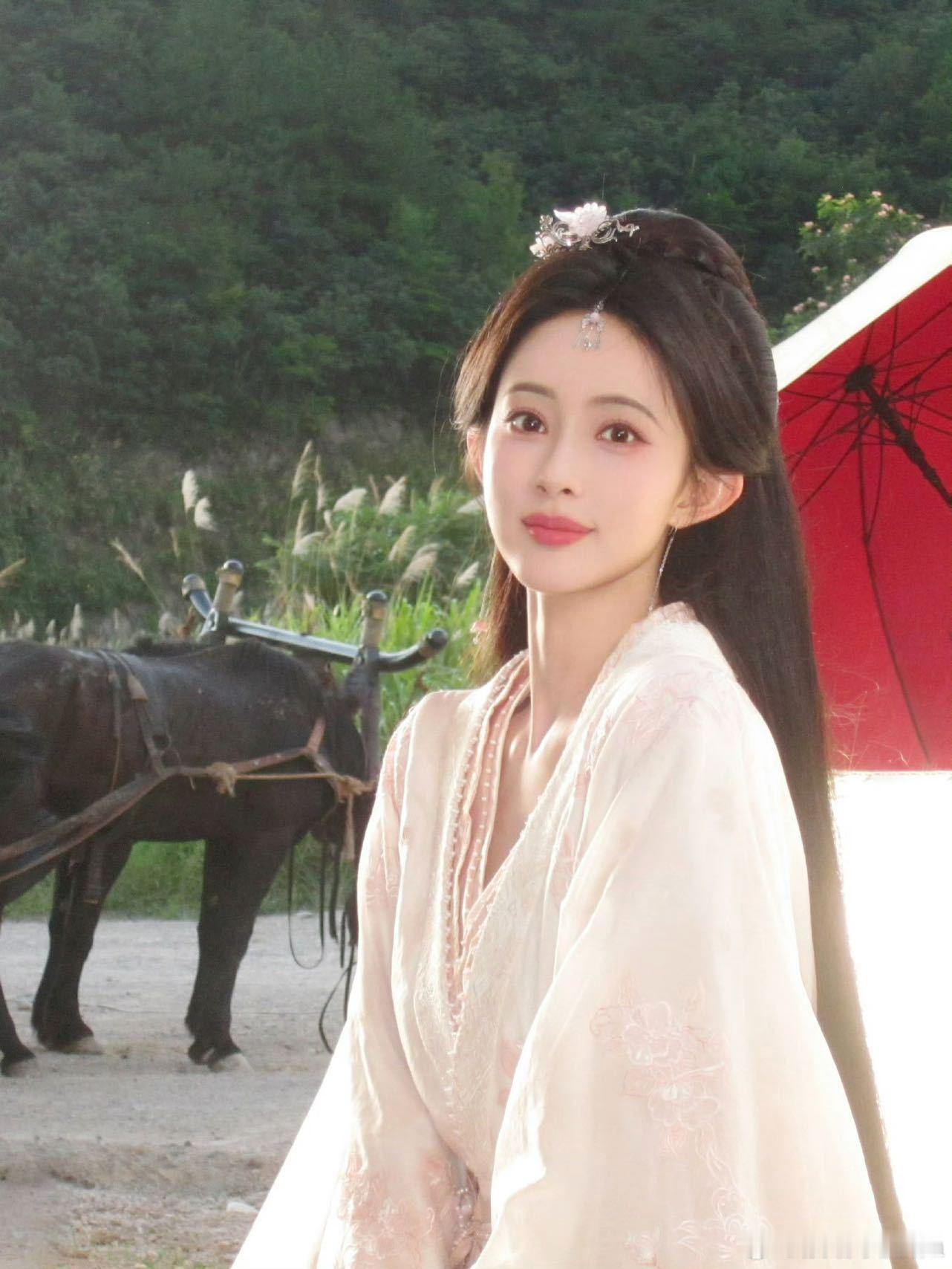 孟子义7月角色热度TOP1 看着孟姐的角色热度一路狂飙登顶，真的替她开心！在这个