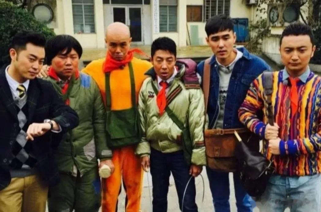 这照片，当事人看到估计都要崩溃#照片下的他们# #旧照片新生活#