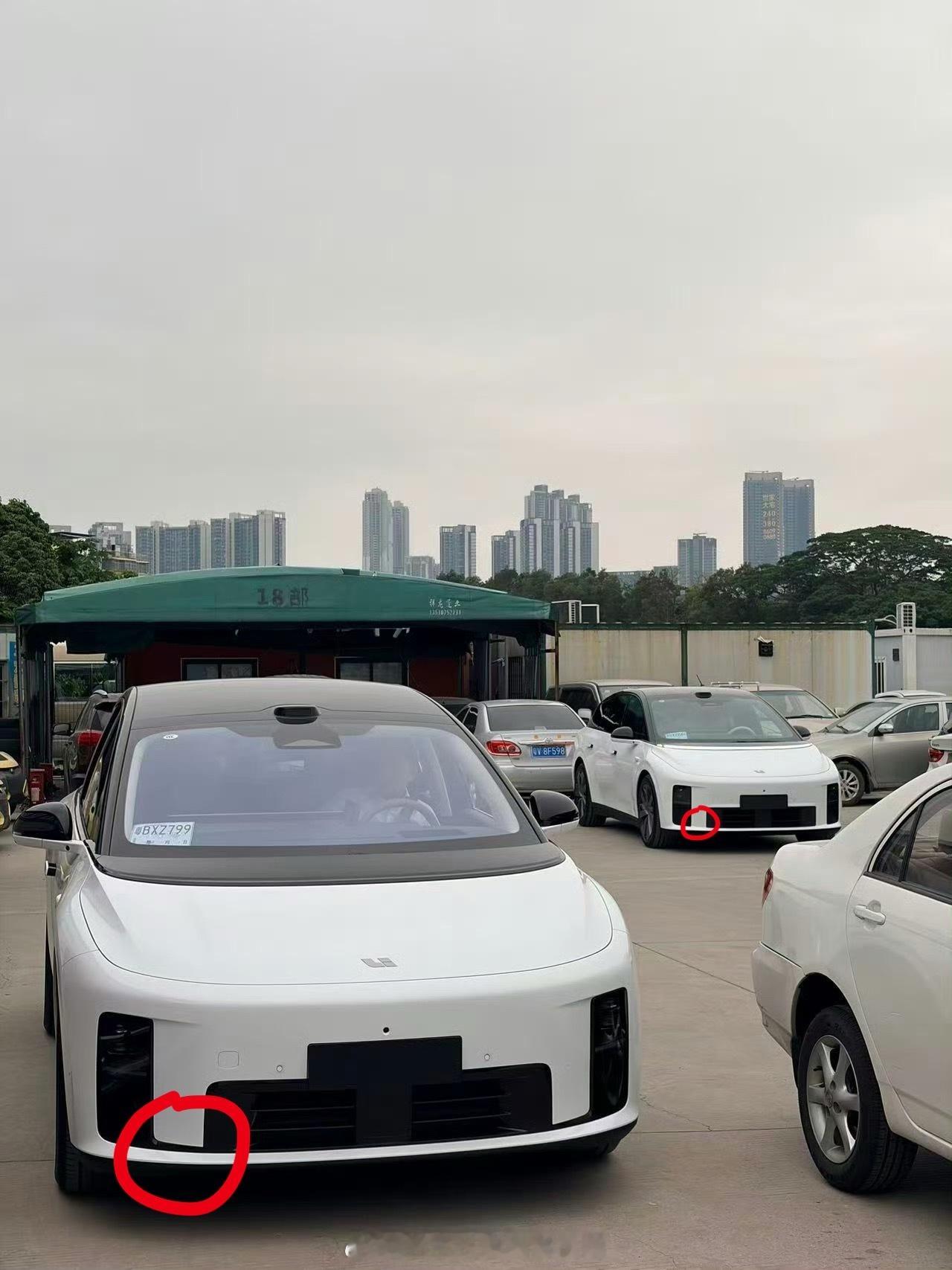 提车时候跟销售学了个小招，看我图中标出的位置便可快速区分i8/i6，图1左边靠前