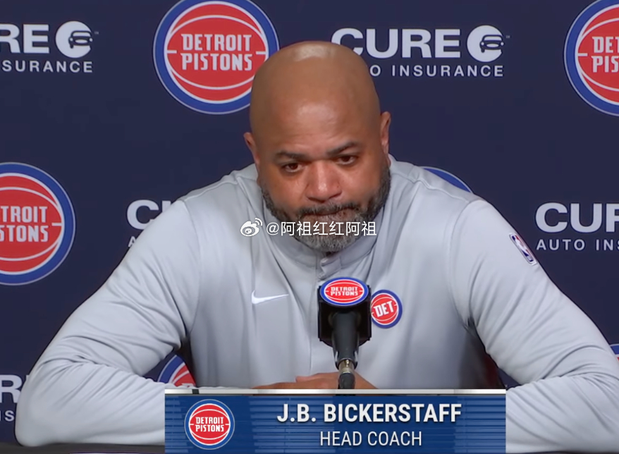 NBA常规赛，活塞今日主场122-119险胜骑士。本场比赛，活塞中锋杜伦发挥出色