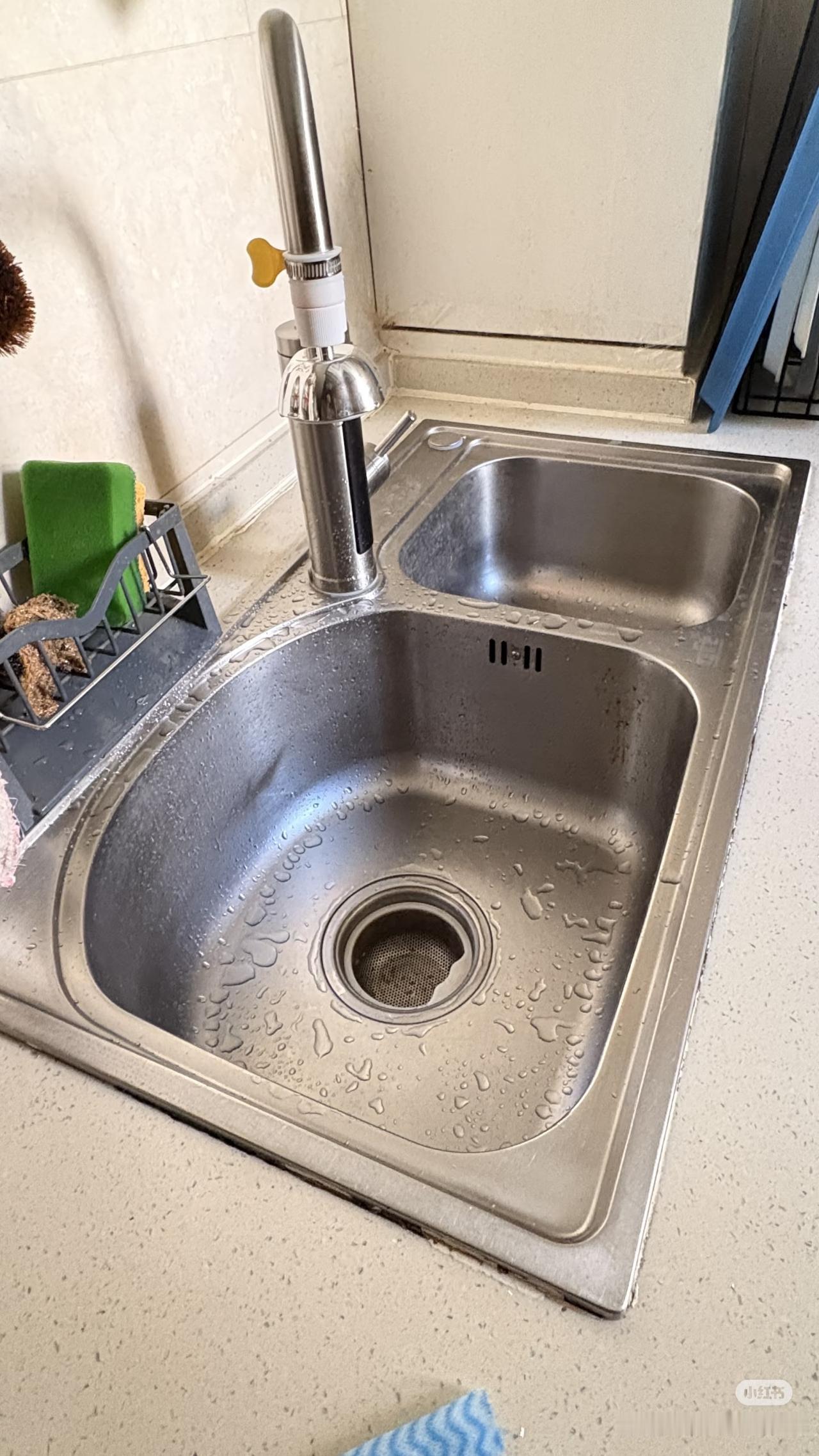 今天来给大家分享一下居家小妙招，希望可以帮助到大家。
我们每餐做完饭之后，大家要
