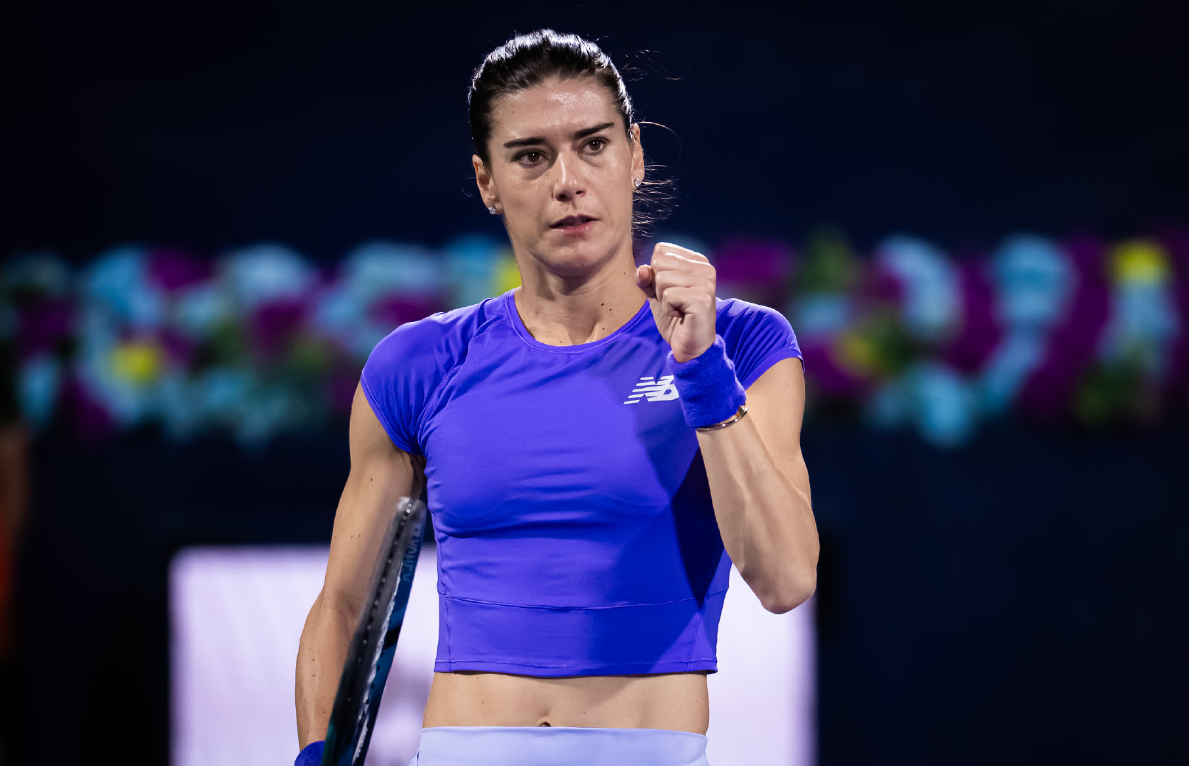 WTA1000迪拜站第二轮，科斯蒂亚以6-1 6-4淘汰10号种子诺斯科娃，取得