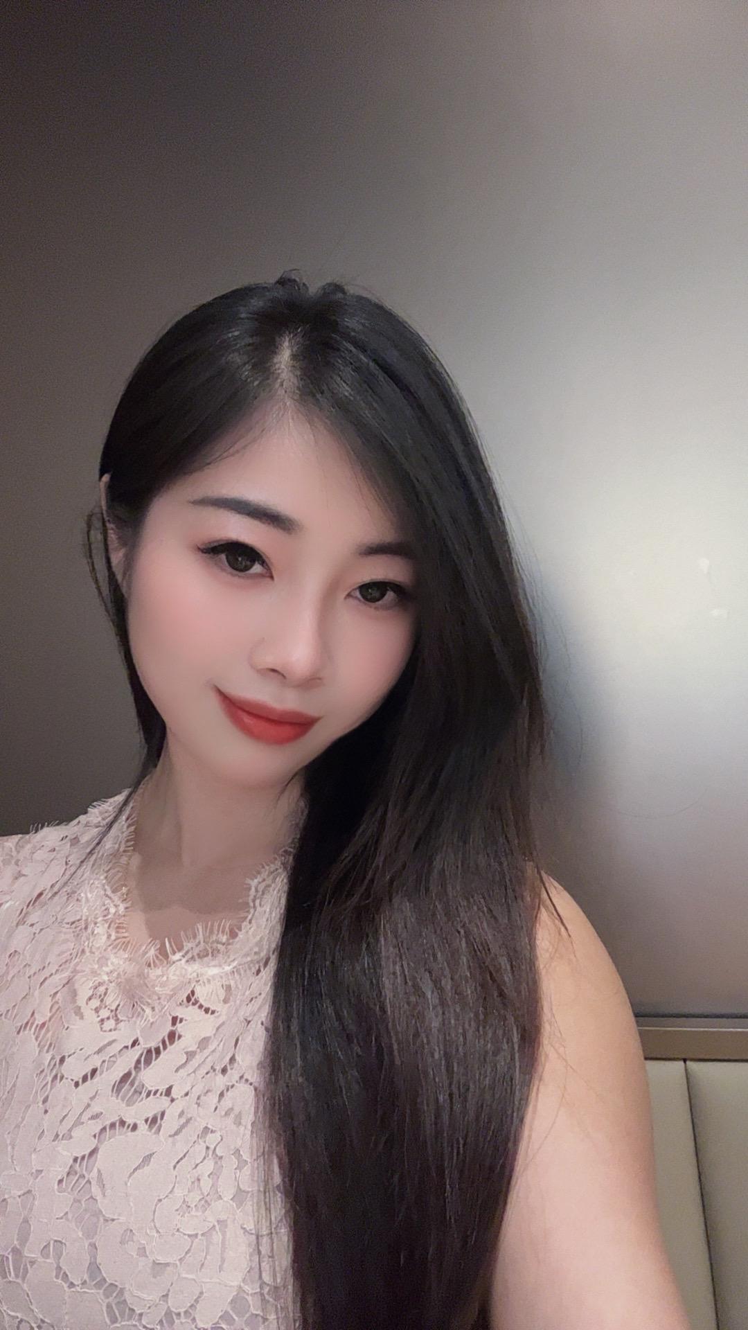 “你以为走不出的淤泥，迟早云淡风轻”