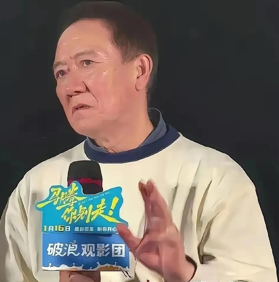 [太阳]李幼斌说：我的父母现在都还在世，父亲98岁，母亲95岁，他们现在都住在养