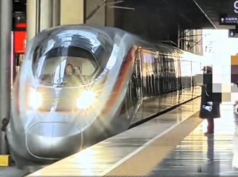 🚄 北京打工人哭了！
住河北通勤48分钟，比五环内还快还省钱！
 
1月26日