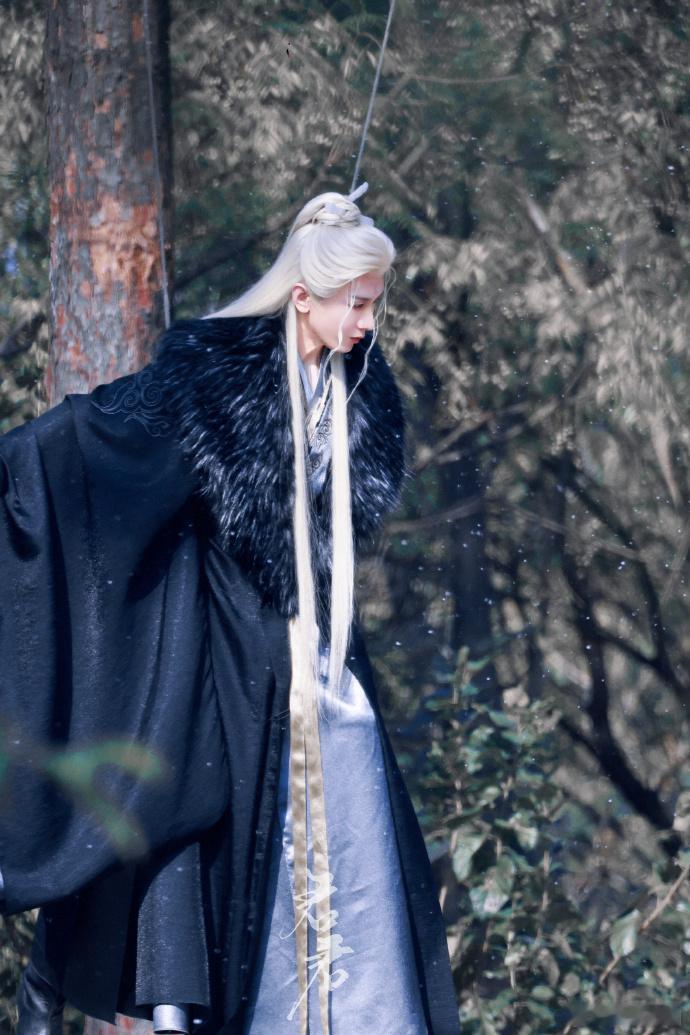 #成毅赴山海李沉舟杀青大吉##成毅赴山海帮主角色拍完#成毅主演的《赴山海》中李沉