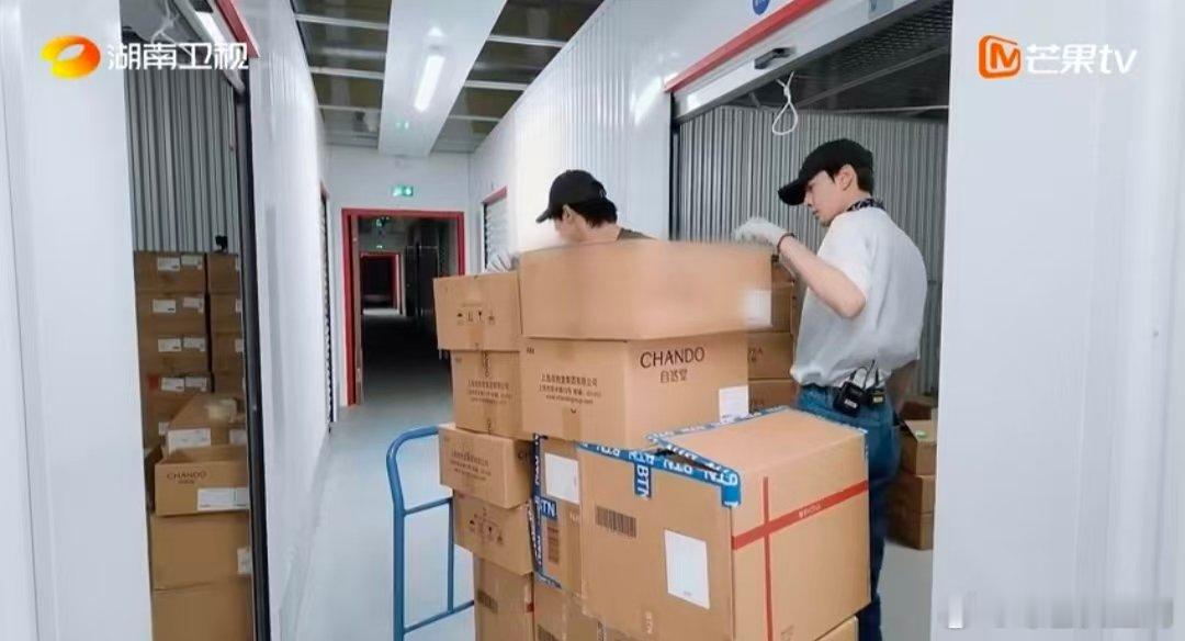 内娱干活综艺有样板了巴黎合伙人名场面巴黎合伙人 《巴黎合伙人》直接给内娱干活综艺