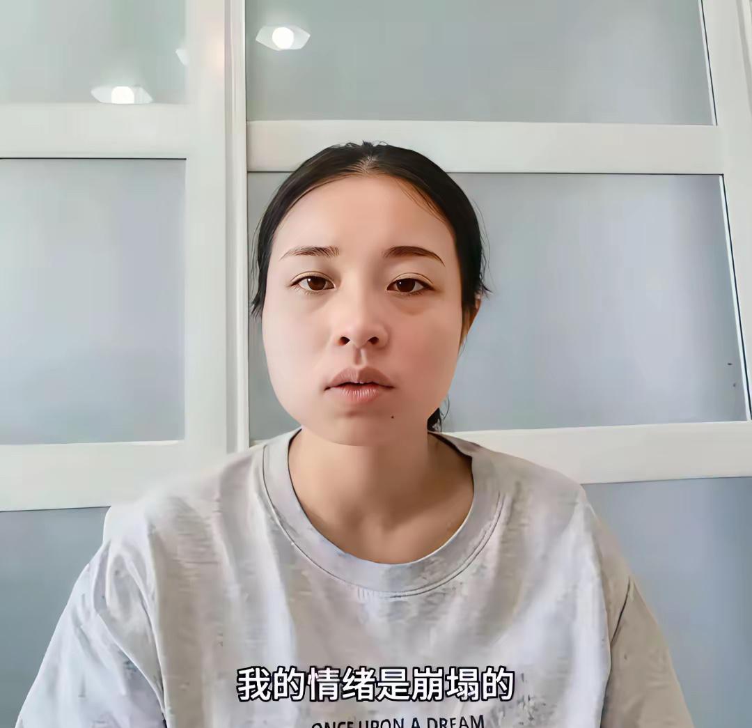 遇见小面这件事发展到现在，
有变成了“法大于情”，还是“情大于法”的讨论了。
很