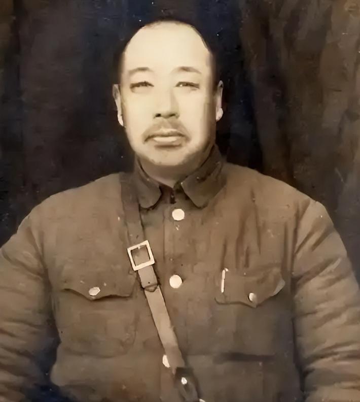 1949 年，总攻太原的前一天，王靖国接到了赵承绶打来的劝降电话，当场就变了脸色
