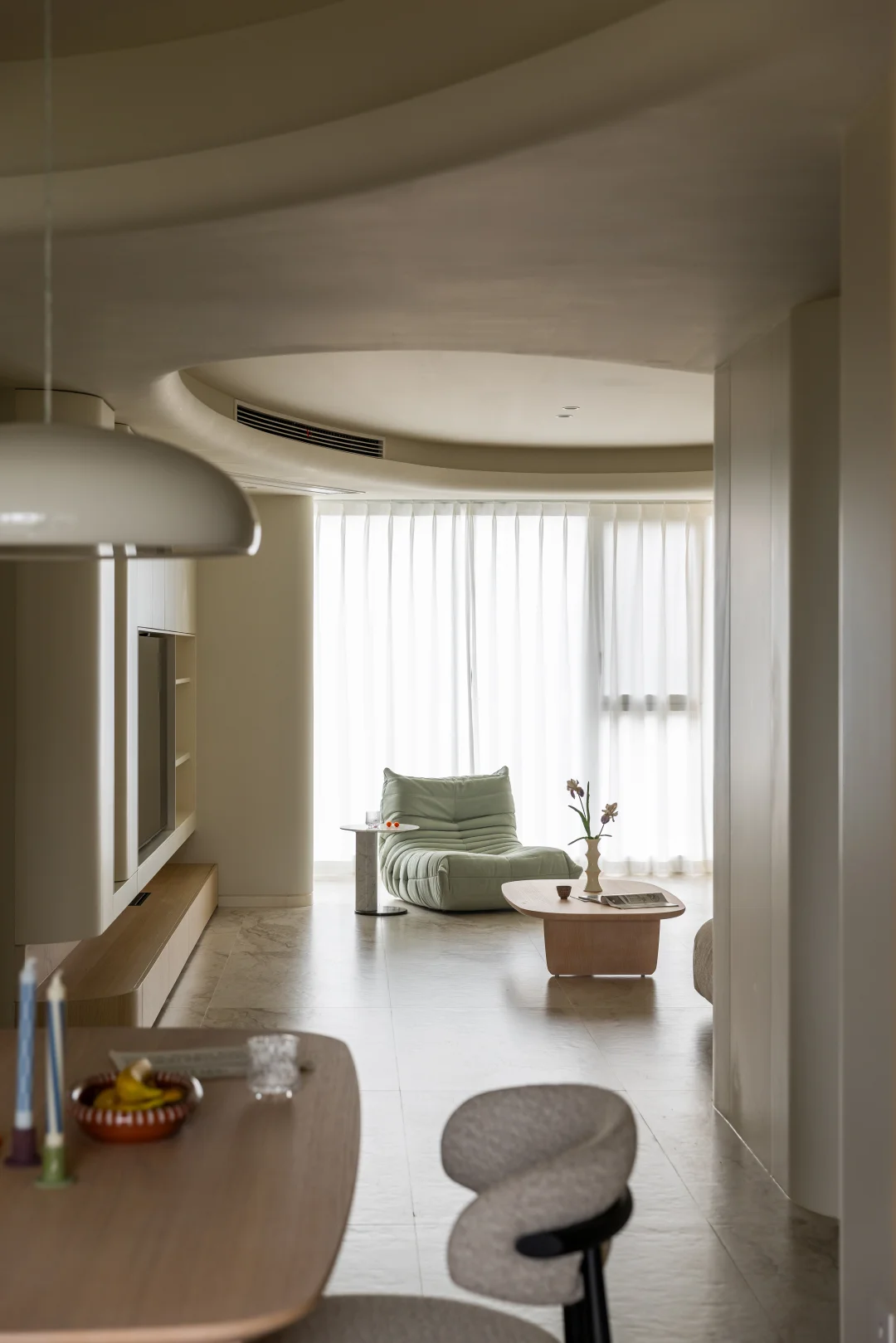 弧形设计，让开放式空间更有“流动感”