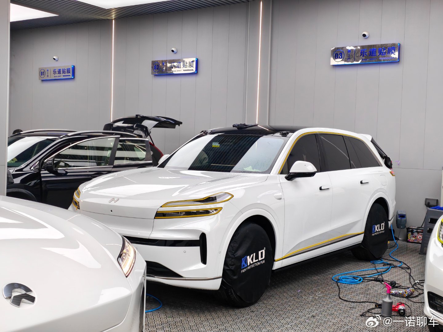 后视镜蹭了一下 过来补个膜 老板不收钱还挺好 他们家生意也是真的好 当时L90上