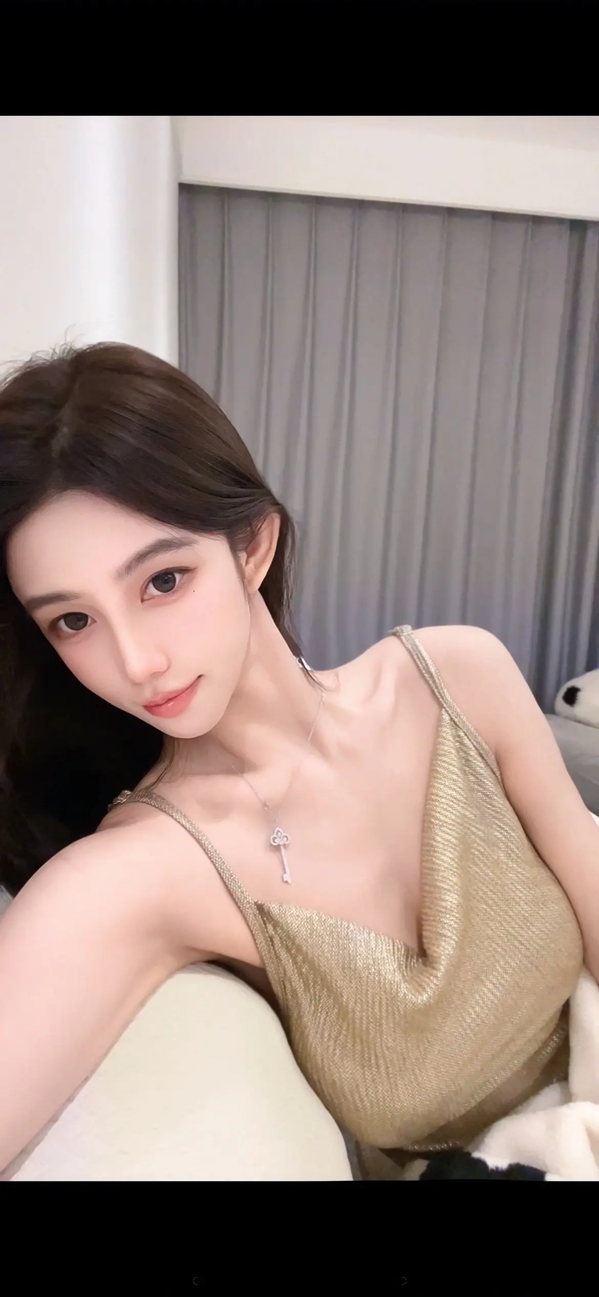 生命中有太多东西 你都不愿抛弃 你说缘分来之不易