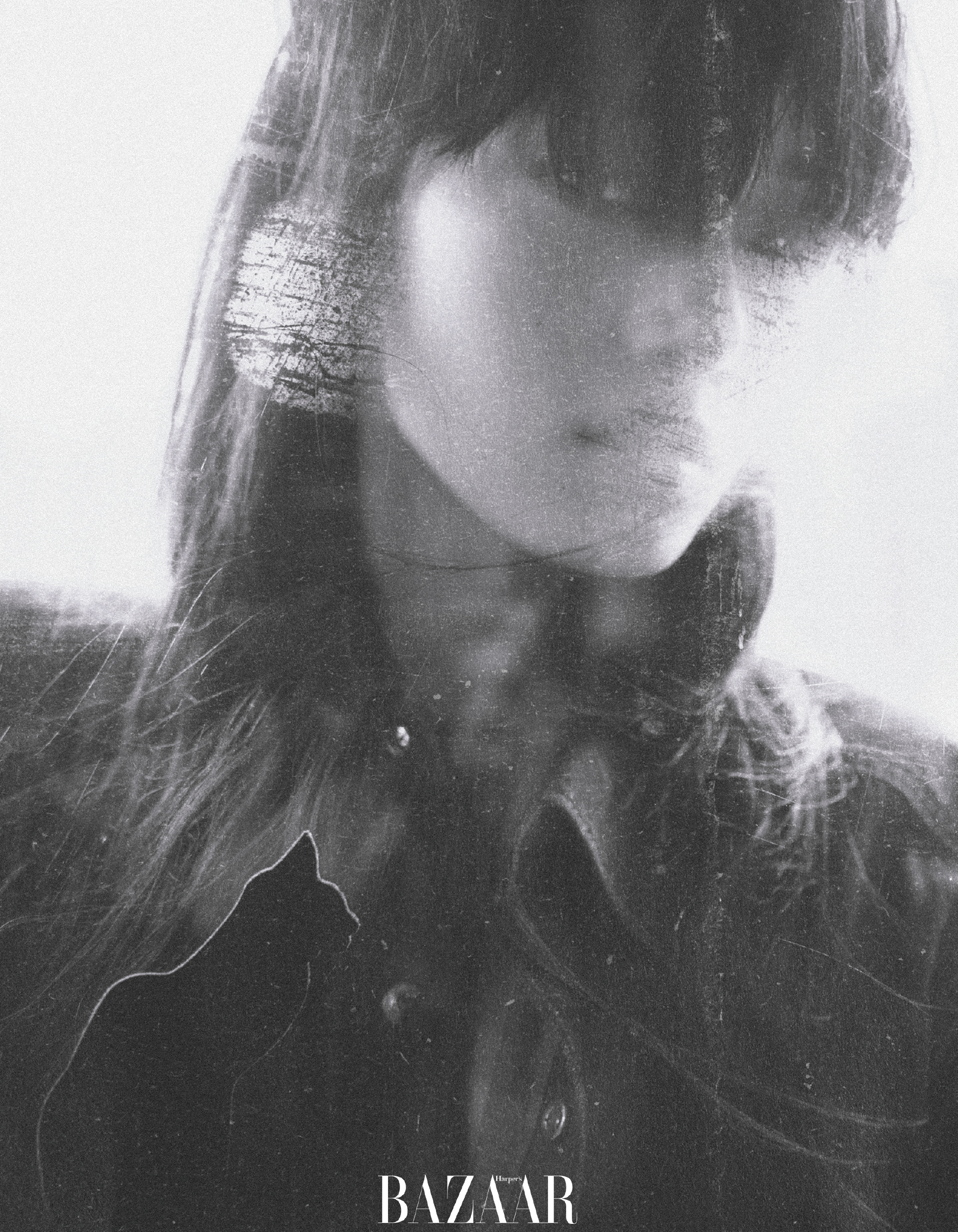 时尚芭莎二月刊 在破与立的裂缝里，踩着狂野的节拍，披上光芒，即使身着晚礼服，也无