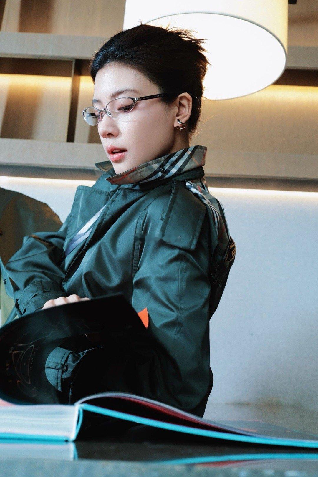 金枝开机 赵天爱这张脸太适合演戏啦！！棱角分明、气质独特，演执念成魔的罗宛简直量