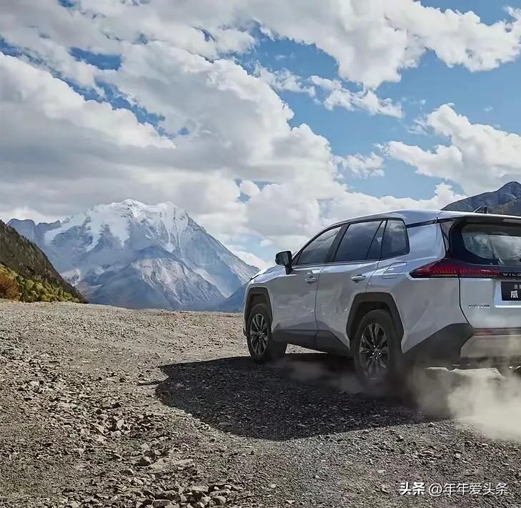 别再纠结了！现在的汽车市场已经卷疯了，什么配置都有，别把自己绕晕。
 
买车就三