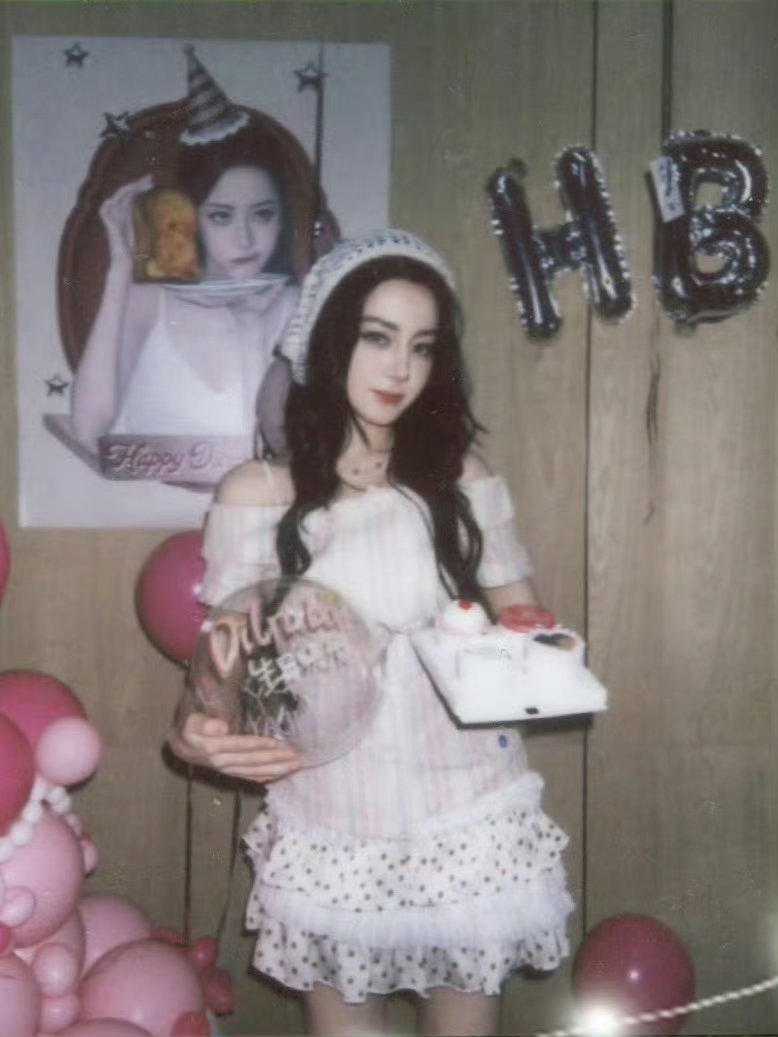 迪丽热巴 dlrb迪丽热巴0603生日快乐 今天是20260606 祝大家生活都