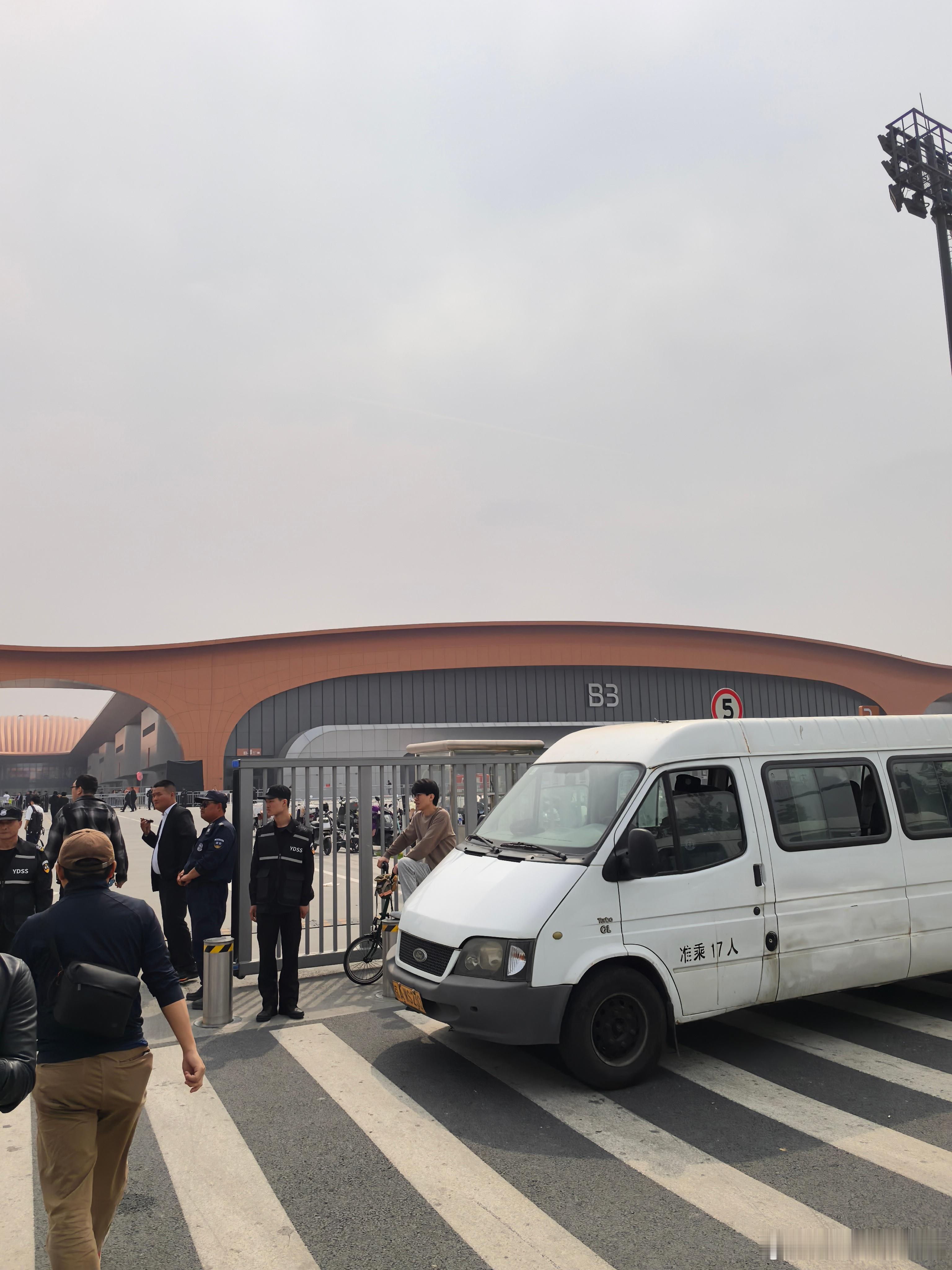 终于到了！大家想看哪台车给我留言今天我就是大家的眼替👀2026北京车展蔚来汽车