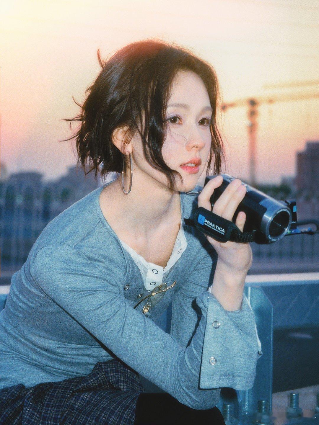 好美啊这个风格 慵懒带点港风味太绝了