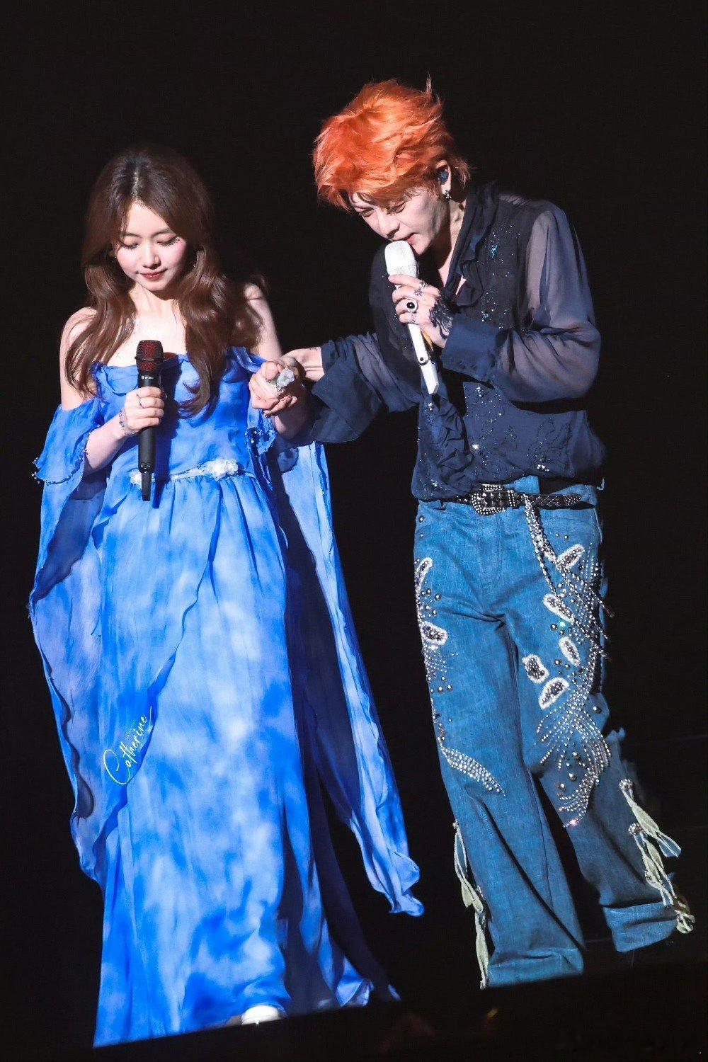 刘昊然余淮同学定的草莓蛋糕刘昊然给王栎鑫送了草莓蛋糕 我们耿耿余淮真的还有后续刘