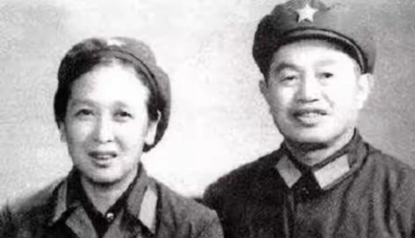1969年，皮定均将军去甘肃农村视察，一群妇女不穿裤子，用破被子遮挡下身，地委书