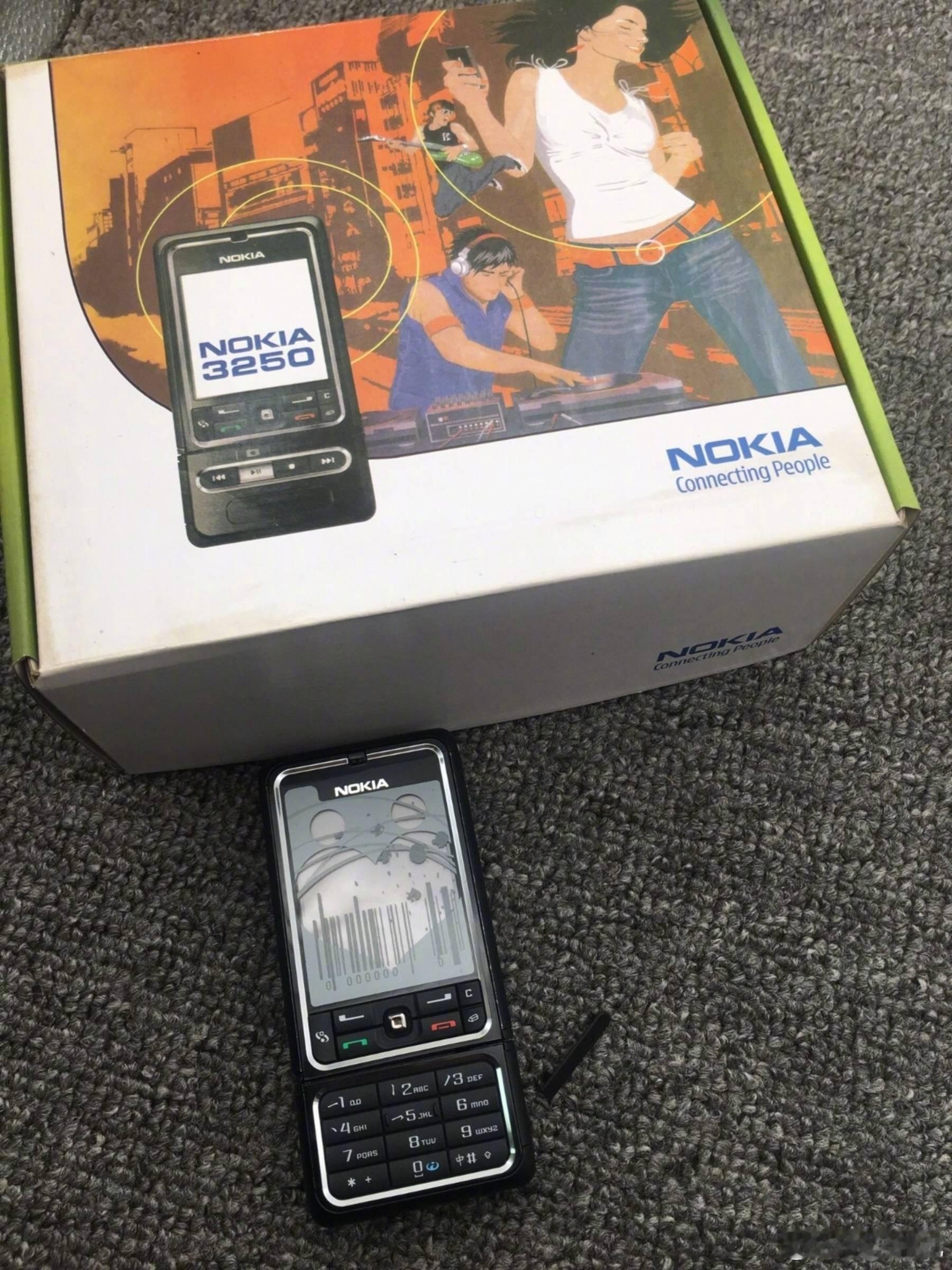 怀旧小抽屉 当年挚爱的机器 Nokia 3250，分不清是不是原来的味道，无非是
