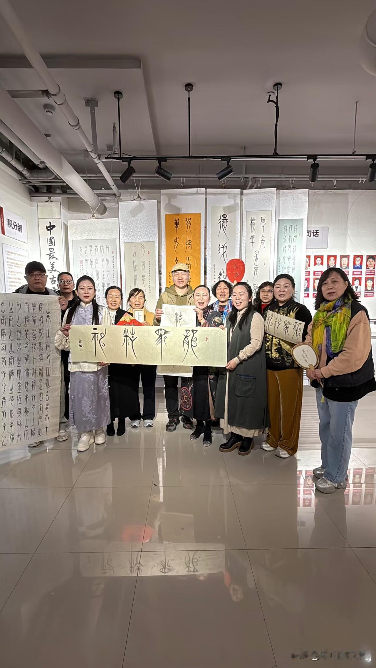艺心探文脉，妙论传古今——河北美院教授李扬团队到访工作室，共话中山文化传承与创新