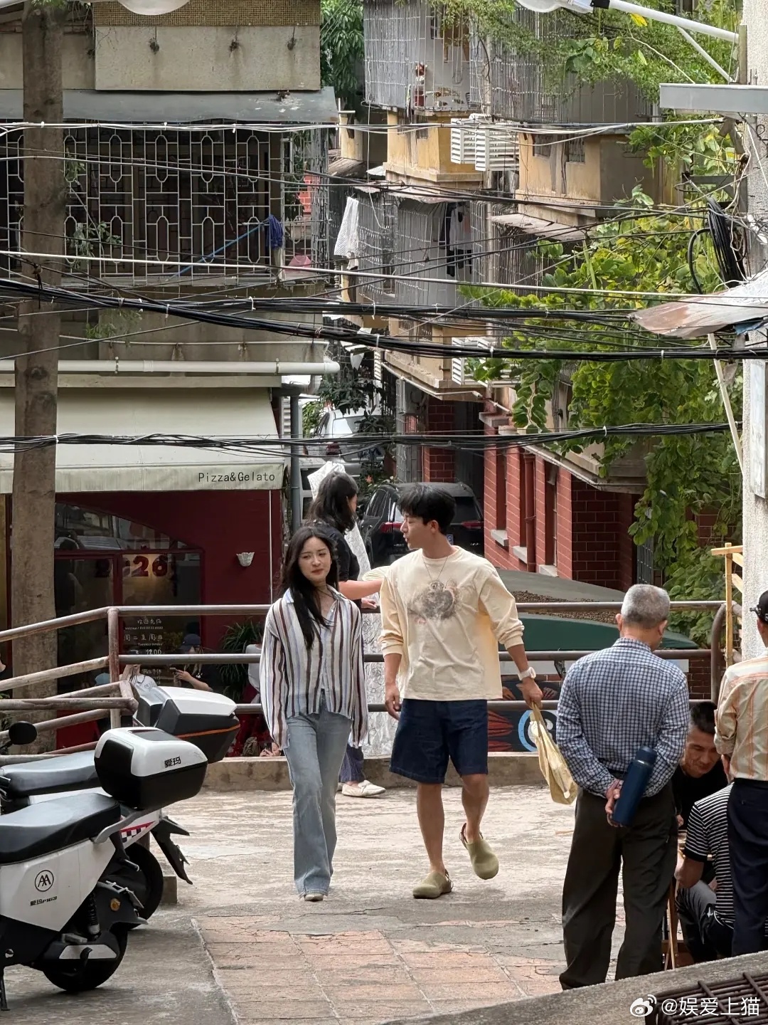这个剧的妆造真是个迷啊，怎么做到每一个都那么难看的 