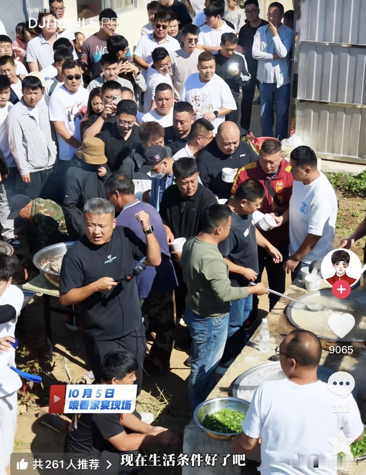 喷香哥绝对算得上是网红圈里难得的清流。流量做得这么大，却不屑于直播带货收割粉丝，