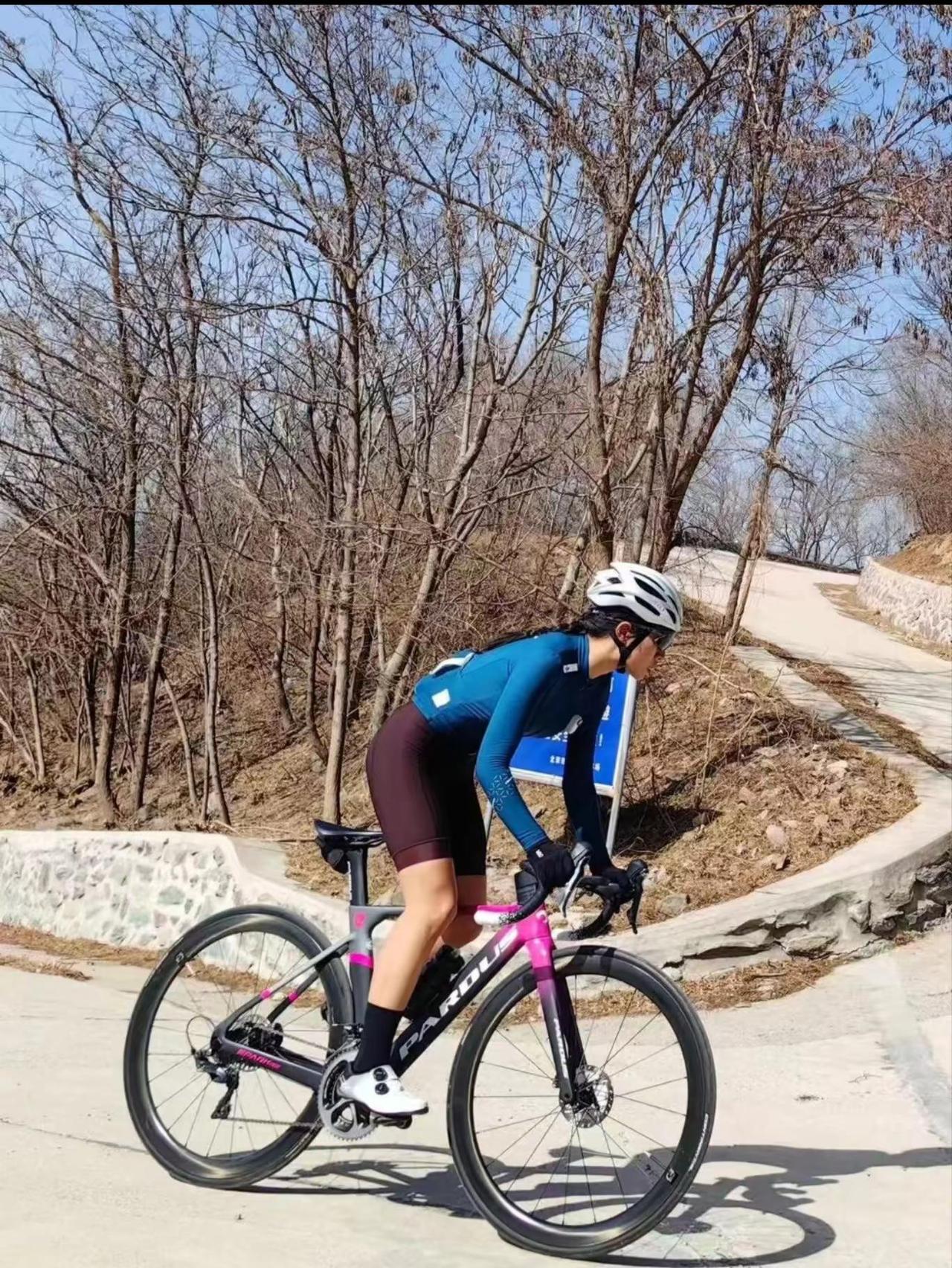 真正的共同体首先是利益实践，然后才有信仰实践。