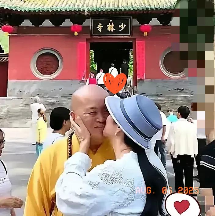 宋祖德又爆猛料！
这次是关于“开光”，
他说“所谓的开光不过是
​一本正经的骗你