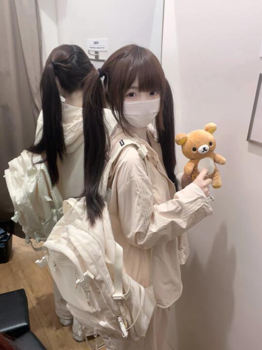 乖乖嘟(´・ω・`)
