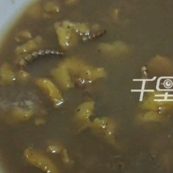 前几天刷到山东聊城那户人家的趣事，我真是笑到差点把手里的奶茶喷出来。说起来这事也